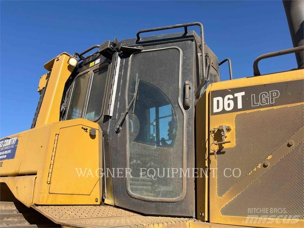 CAT D6T LGPVPT Crawler dozers