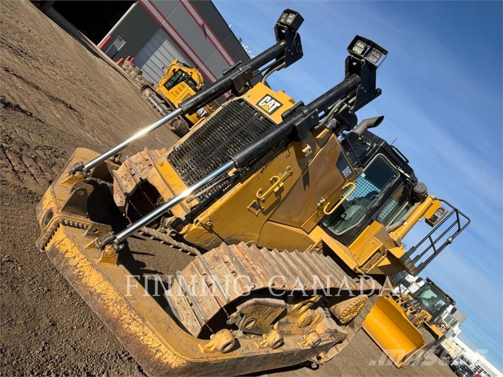 CAT D8T Crawler dozers