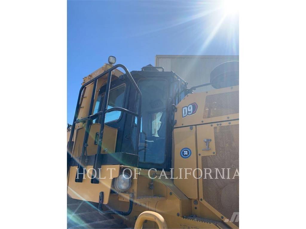CAT D9 Crawler dozers