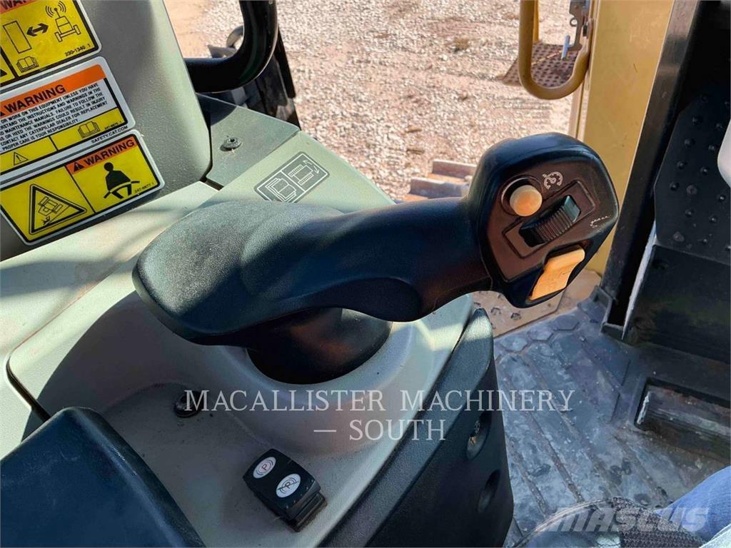 CAT D9T Crawler dozers