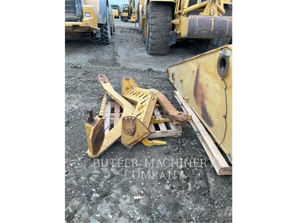 CAT FRONT SCARIFIER Scarifiers