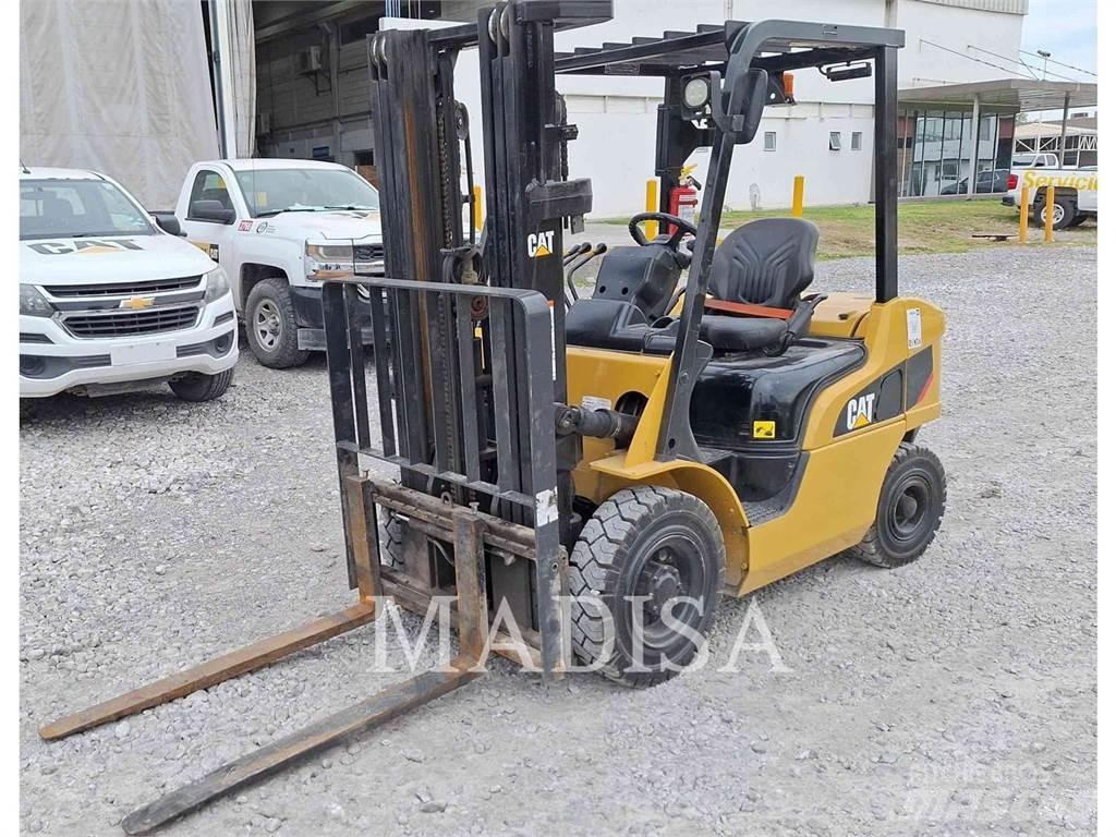 CAT LIFT TRUCKS DP25NM5 Diesel trucks
