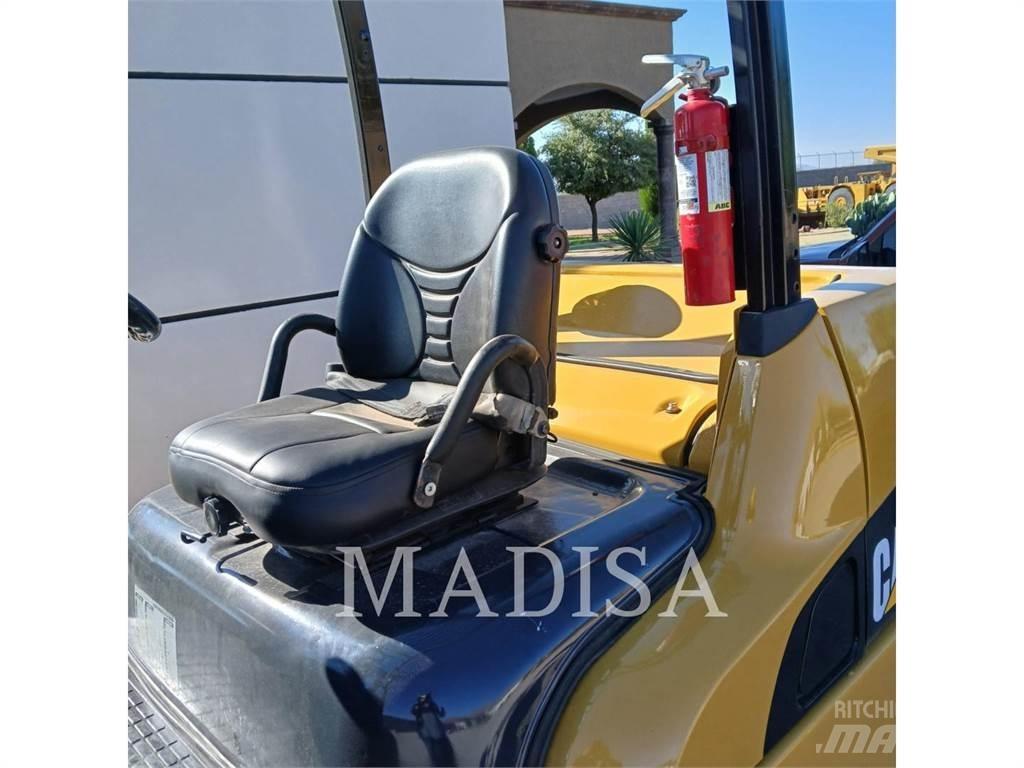 CAT LIFT TRUCKS DP50NM Diesel trucks