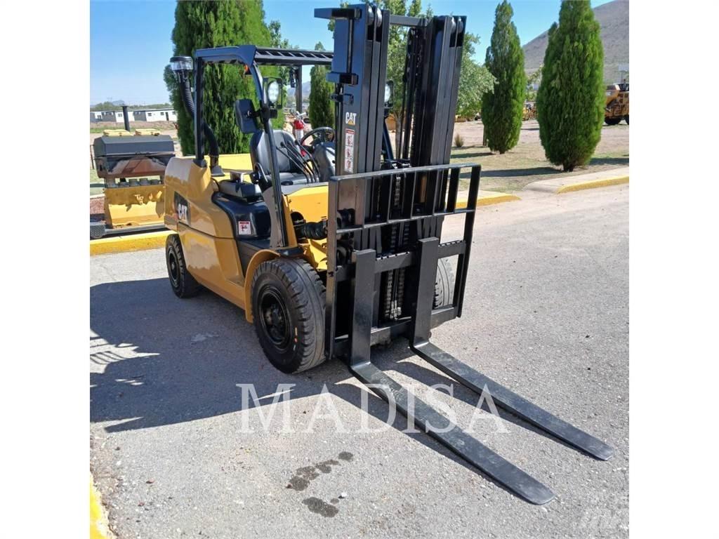 CAT LIFT TRUCKS DP50NM1 Diesel trucks