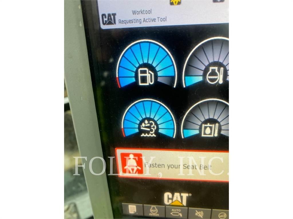 CAT M318F Wheeled excavators