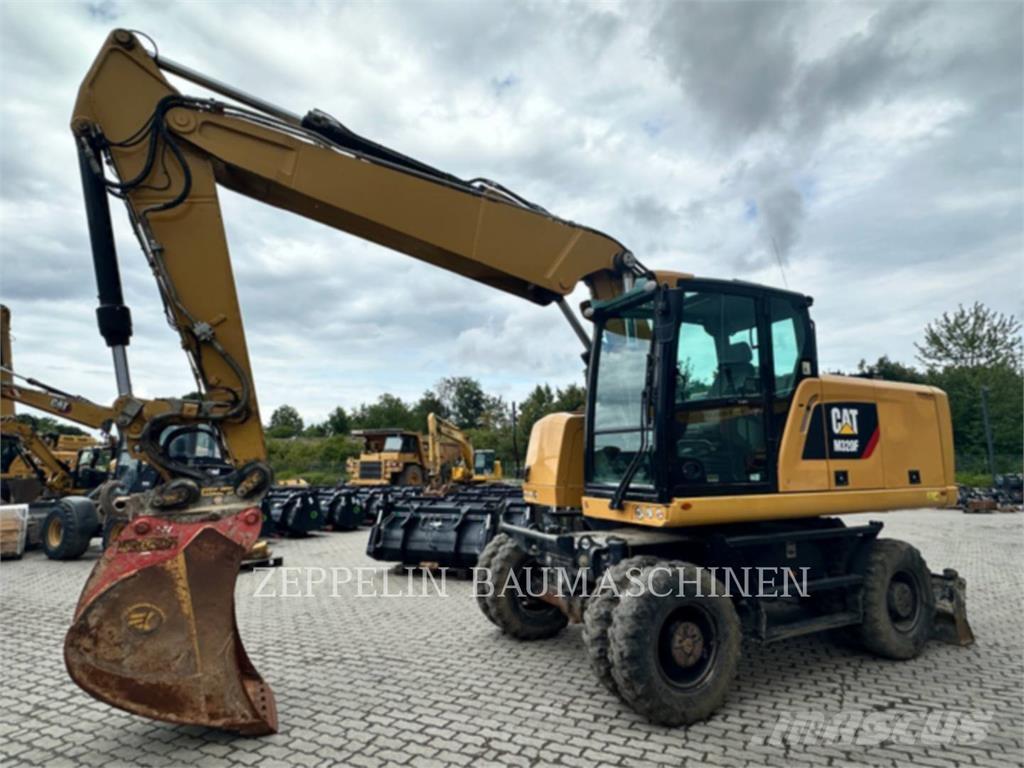 CAT M320F Wheeled excavators