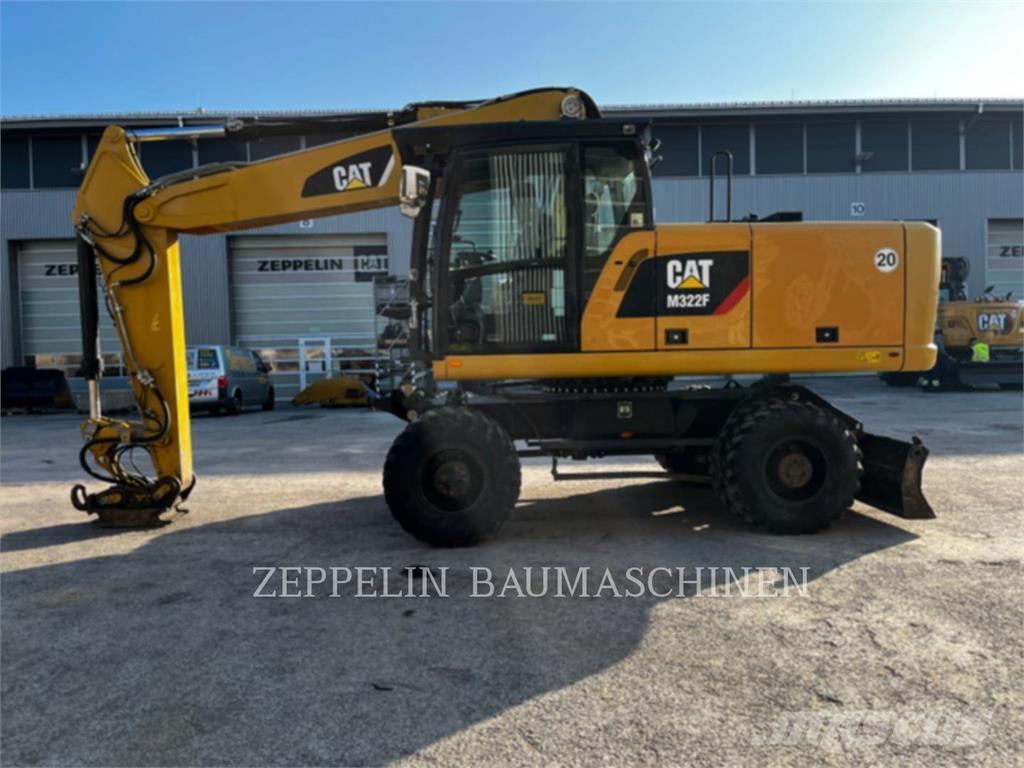 CAT M322F Wheeled excavators