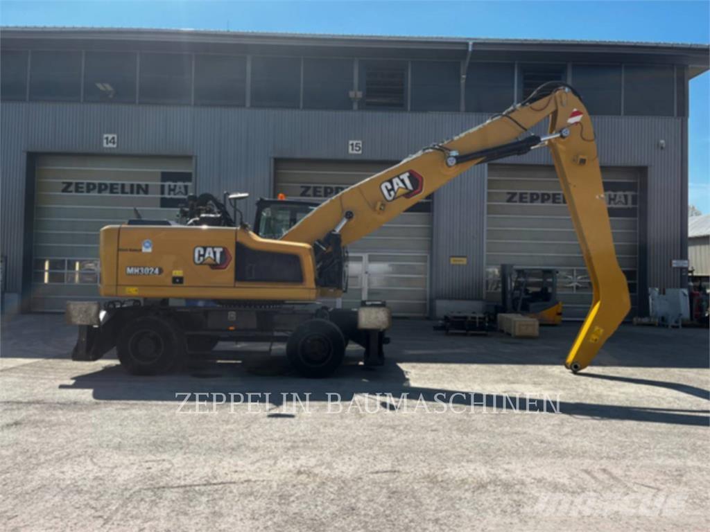 CAT MH3024-06C Demolition excavators
