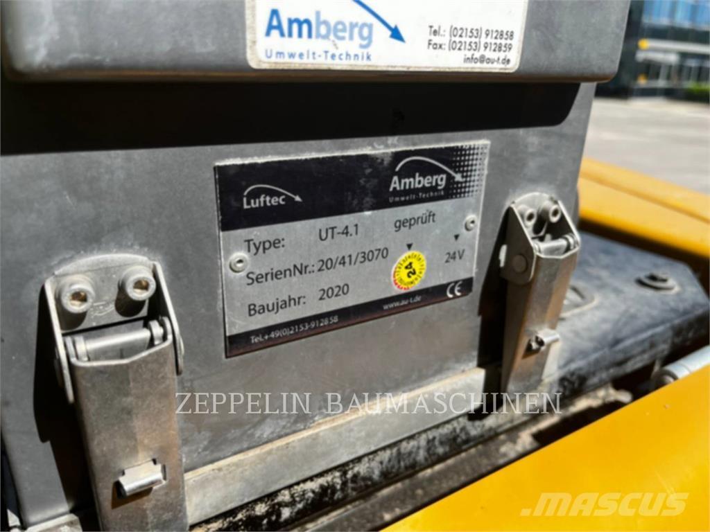CAT MH3024-06C Demolition excavators