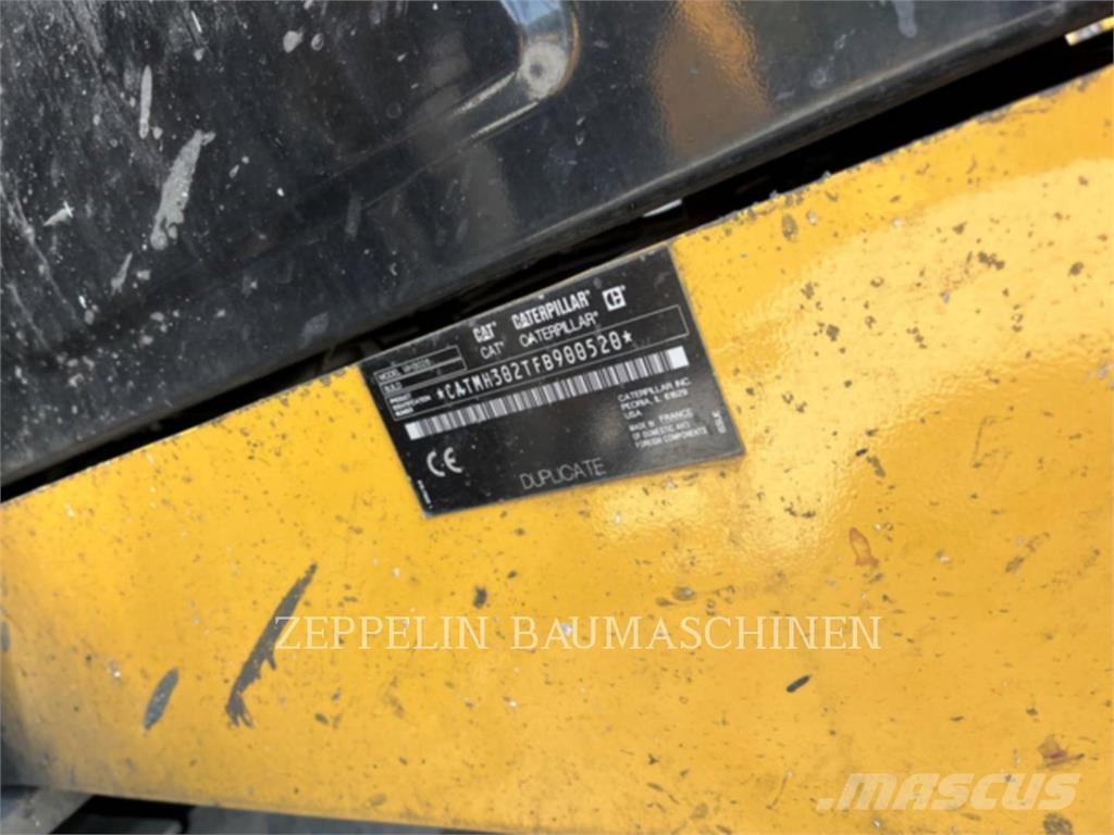 CAT MH3026-06C Demolition excavators