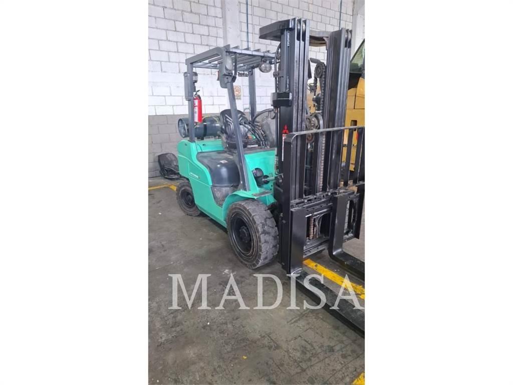 CAT MITSUBISHI FG30N-LP Other
