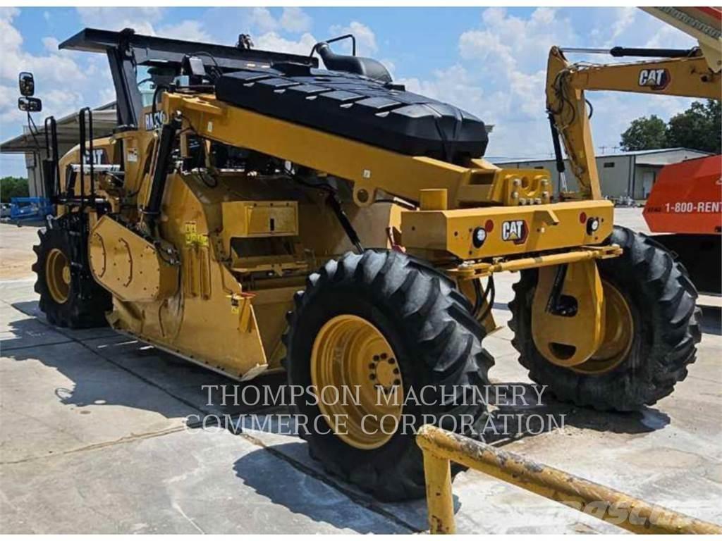 CAT RM400 Asphalt recyclers