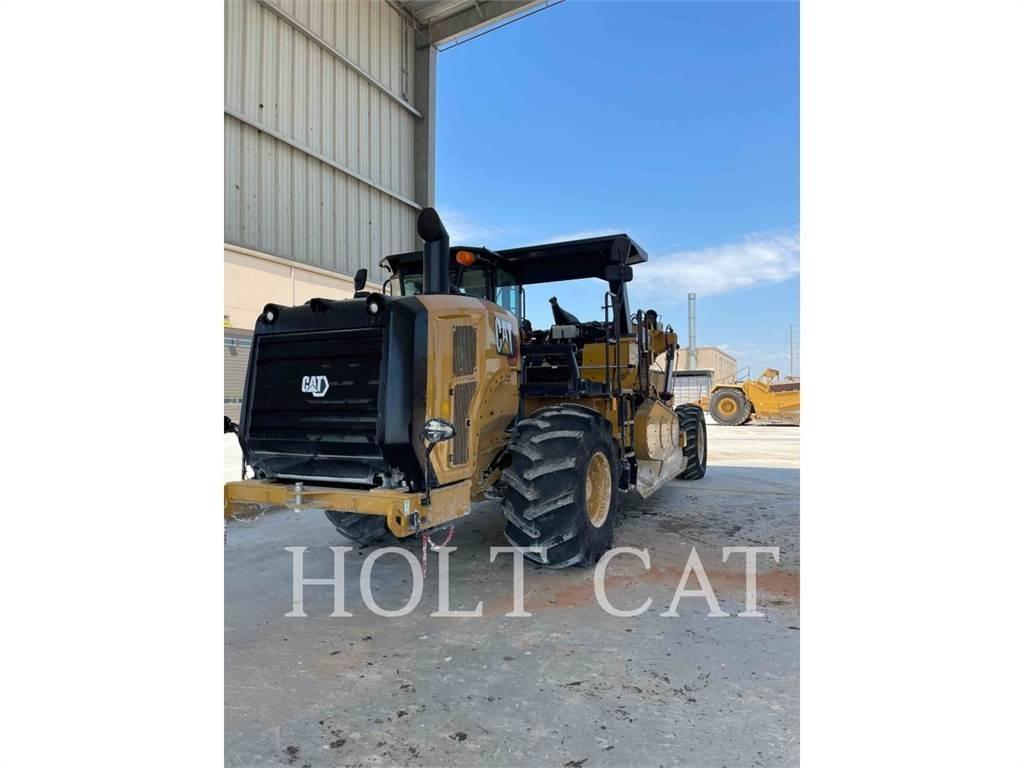 CAT RM400 CAB Asphalt recyclers