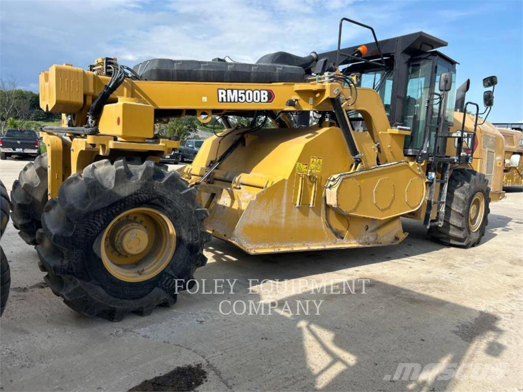 CAT RM500B Asphalt pavers