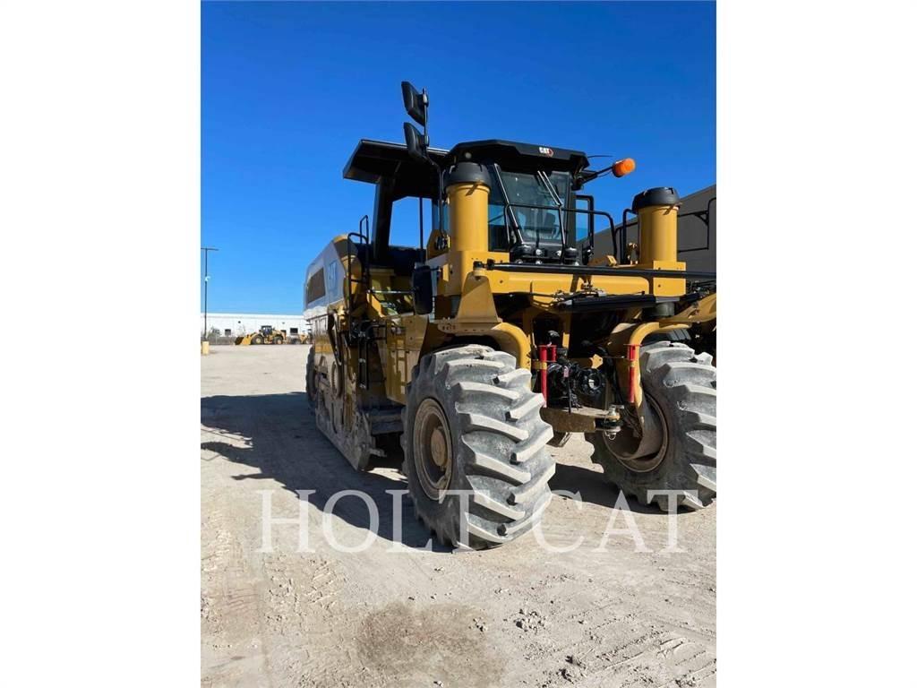 CAT RM600 CAB Asphalt recyclers