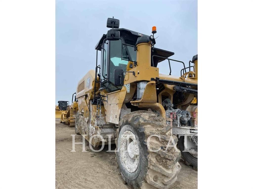 CAT RM600 CAB Asphalt recyclers