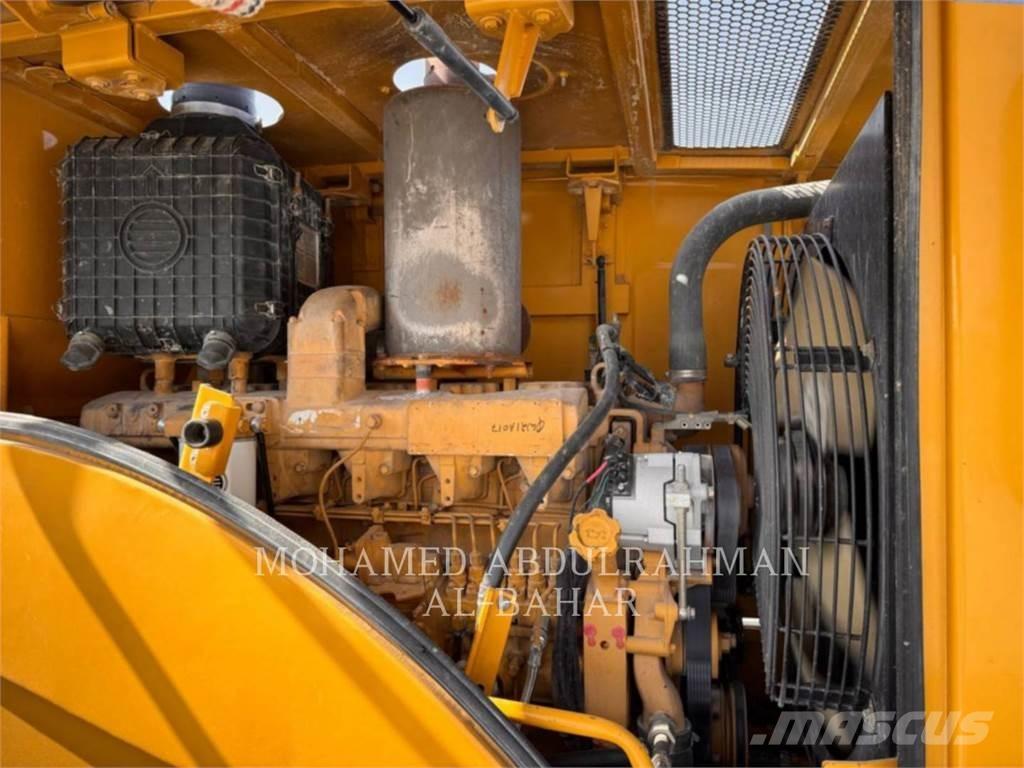 CAT SEM660D Wheel loaders