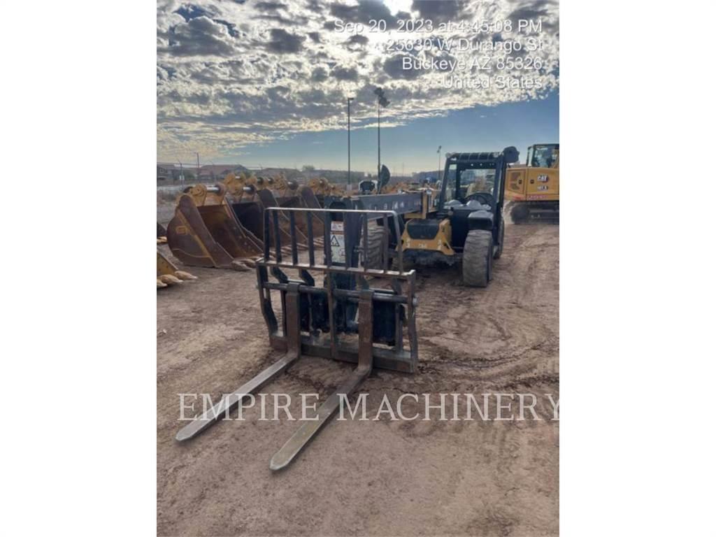 CAT TH255C Telescopic handlers