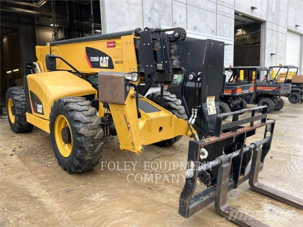 CAT TL1255DC Telescopic handlers