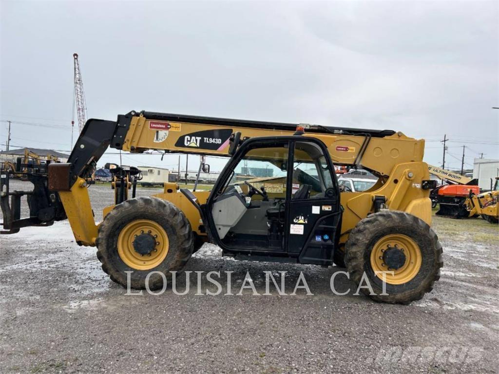 CAT TL943D Telescopic handlers