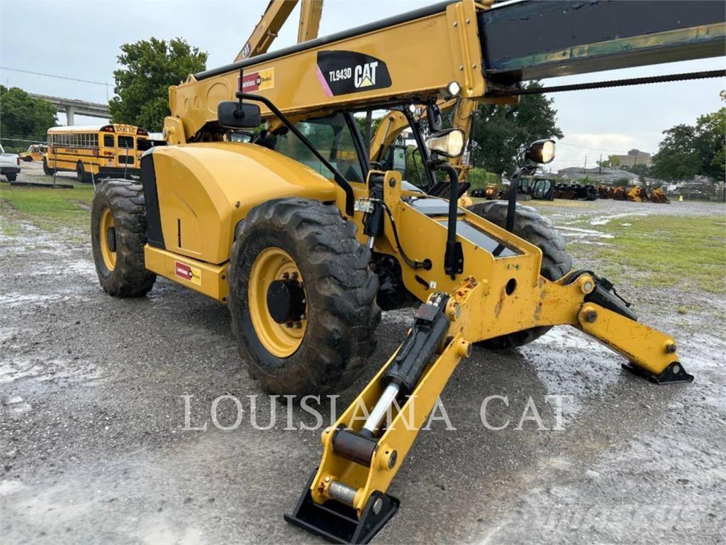 CAT TL943D Telescopic handlers