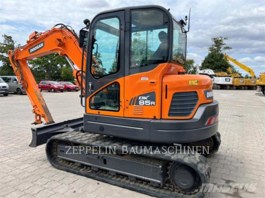 Doosan DX85R-3 Crawler excavators