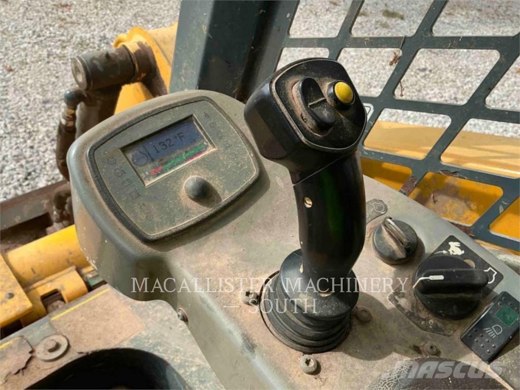 Gehl RT175 Crawler FEL's