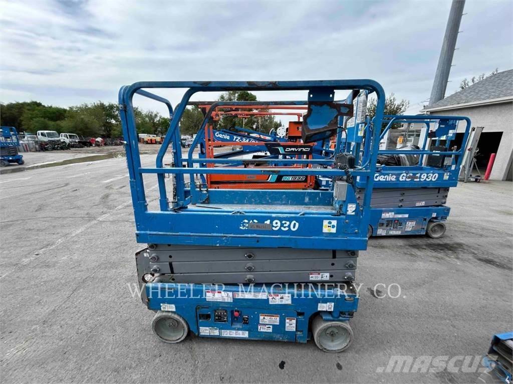Genie GS1930 Scissor lifts