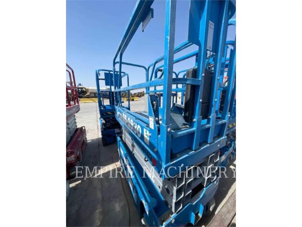 Genie GS1930 Articulated boom lifts