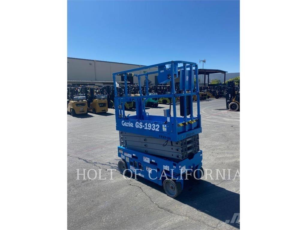 Genie GS1930 Scissor lifts
