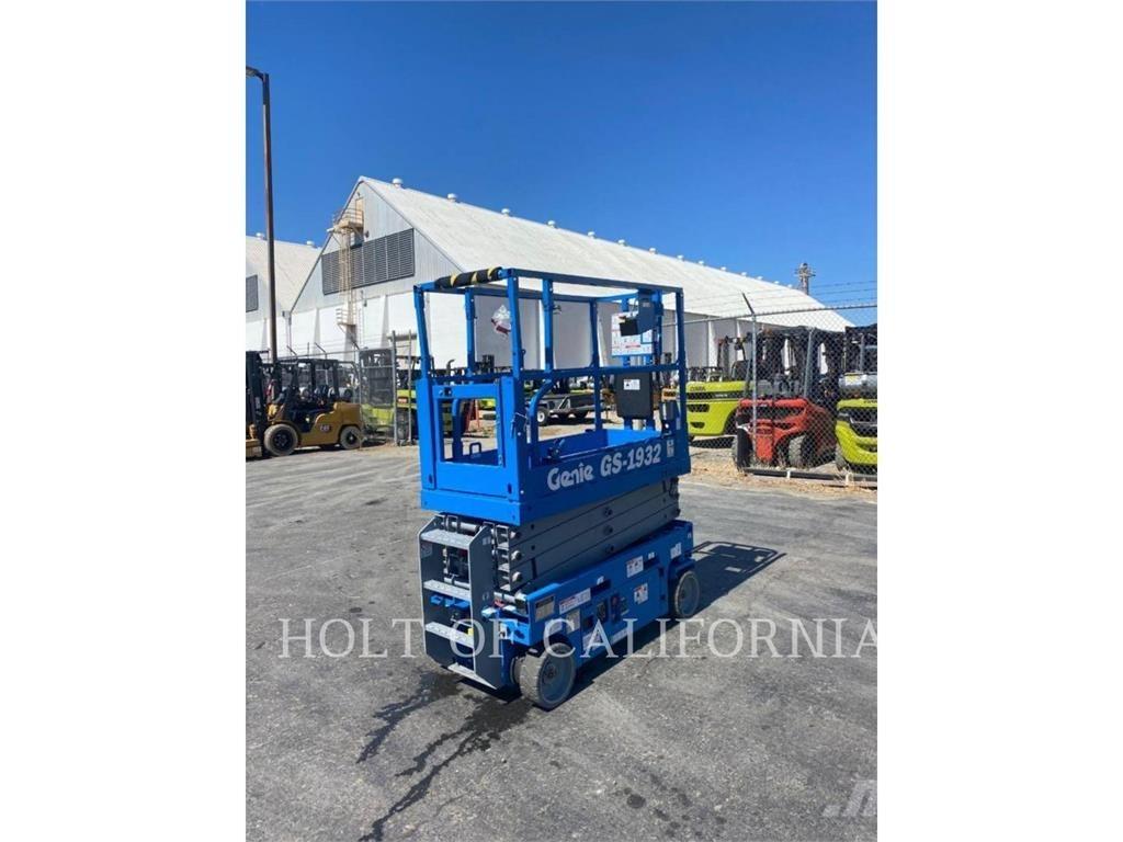 Genie GS1930 Scissor lifts