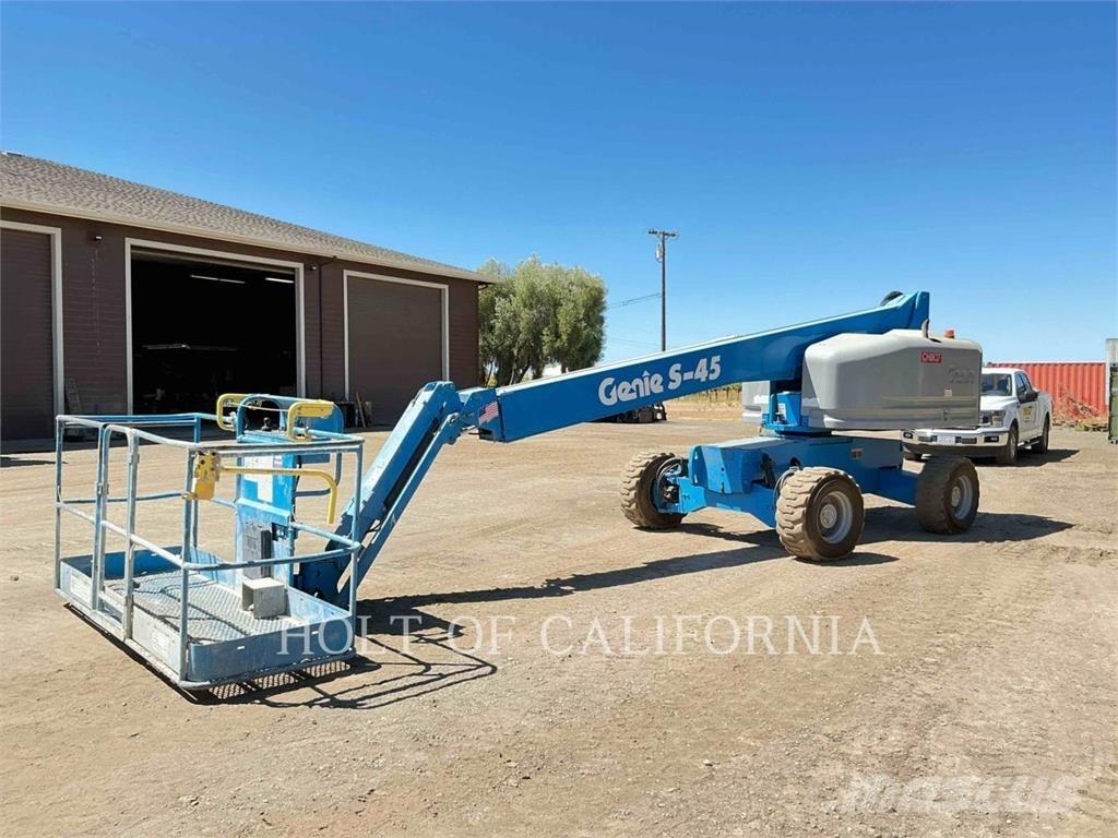 Genie S-45 Articulated boom lifts