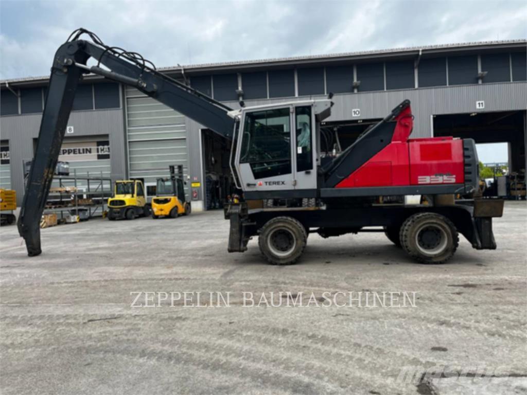 Hitachi MHL335E Demolition excavators