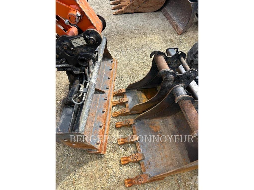 Hitachi ZX26U-6 Crawler excavators