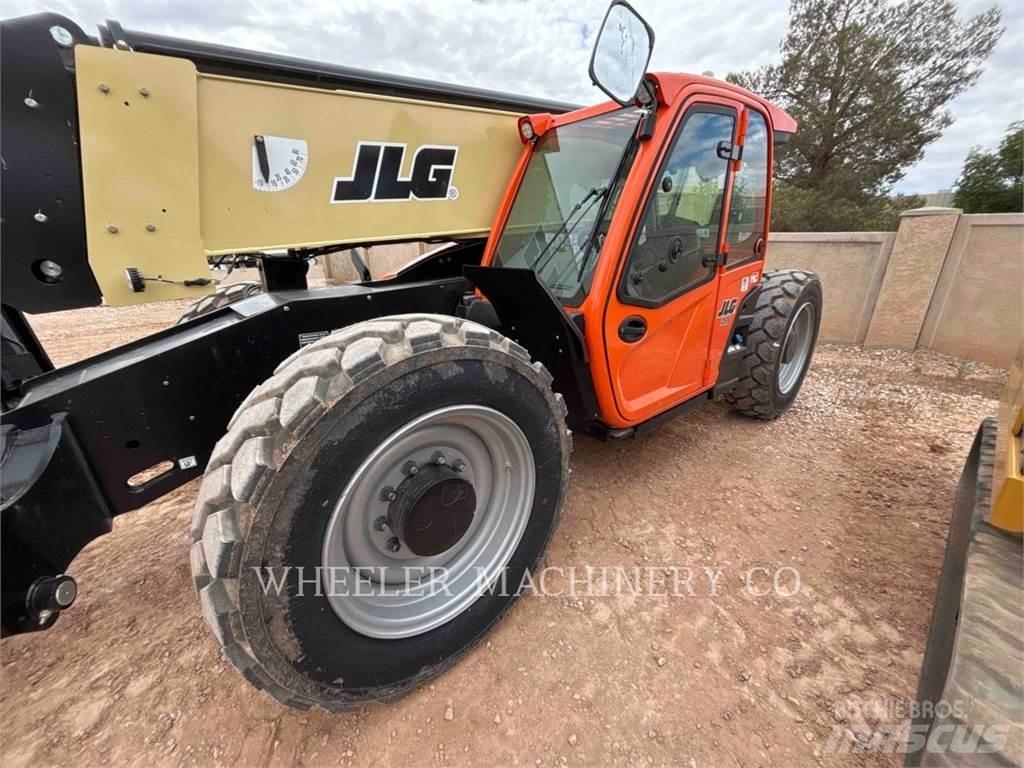 JLG 1055 Telescopic handlers
