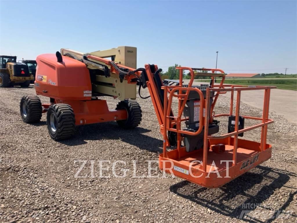 JLG 450AJ Articulated boom lifts