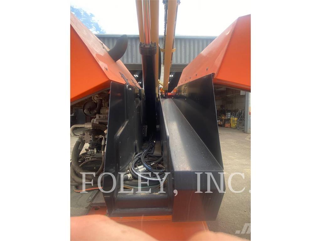 JLG 600S Articulated boom lifts
