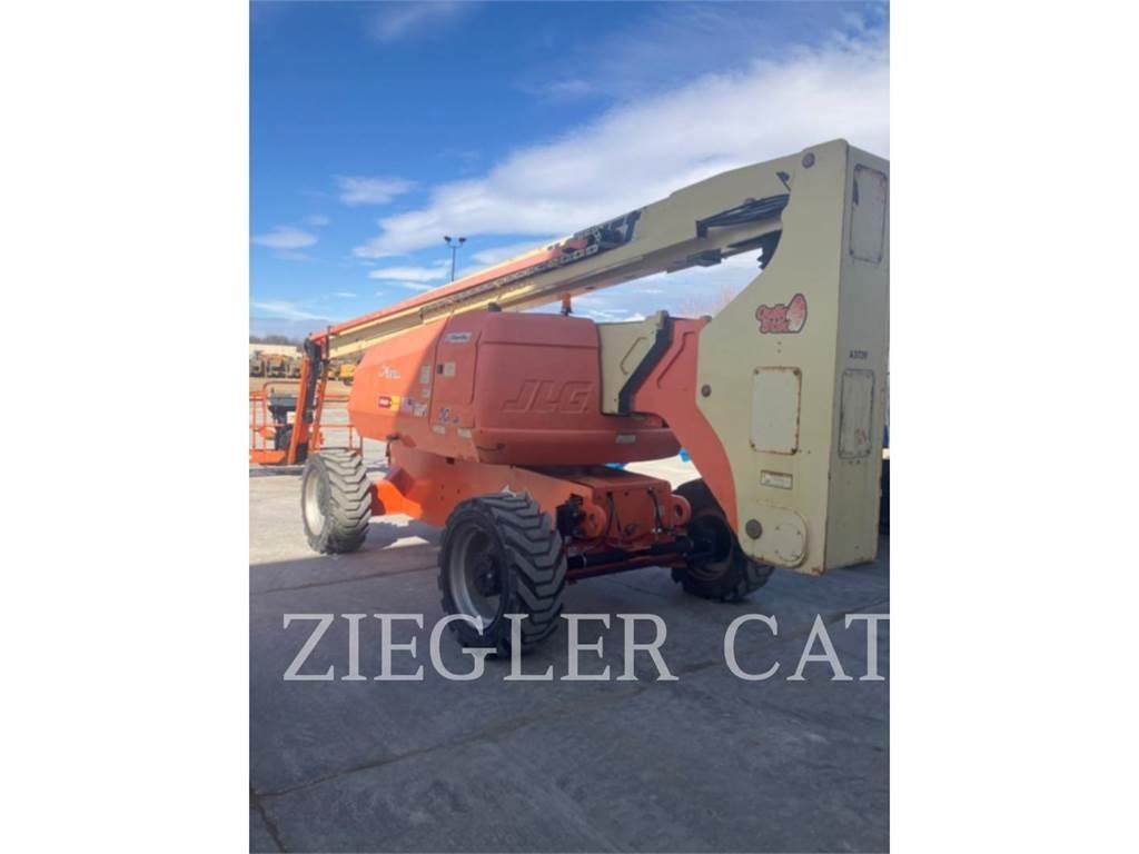 JLG 800AJ Articulated boom lifts