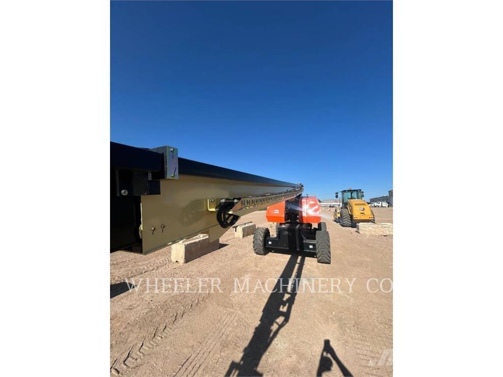 JLG 860SJ Articulated boom lifts