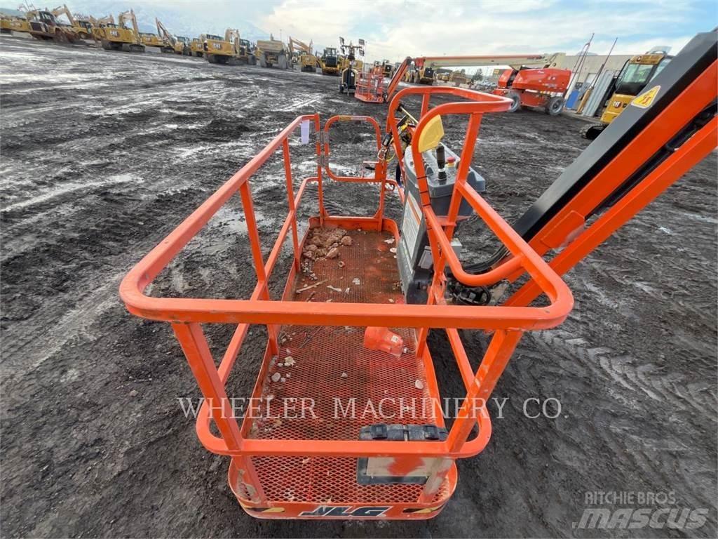 JLG 860SJ SP Articulated boom lifts