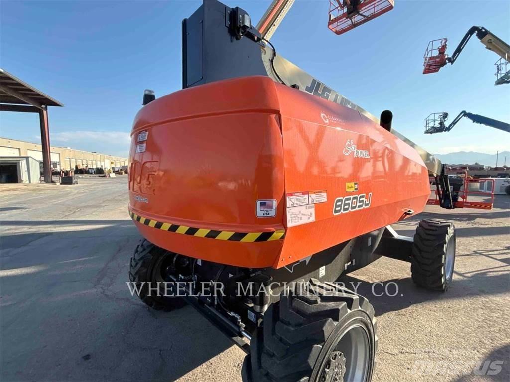 JLG 860SJ SP Articulated boom lifts