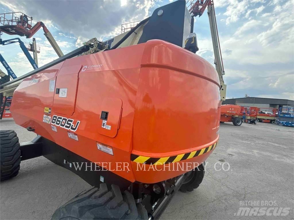 JLG 860SJ SP Articulated boom lifts
