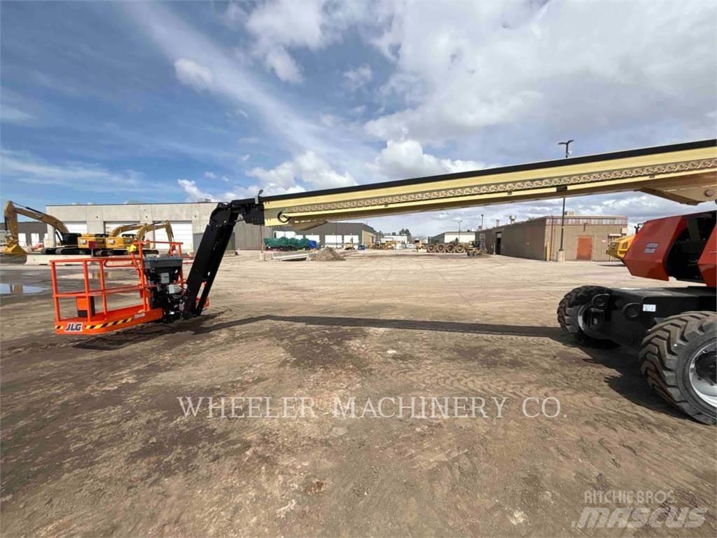 JLG 860SJ SP Articulated boom lifts