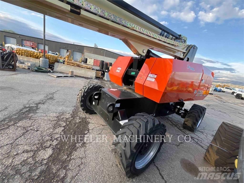 JLG 860SJ SP Articulated boom lifts