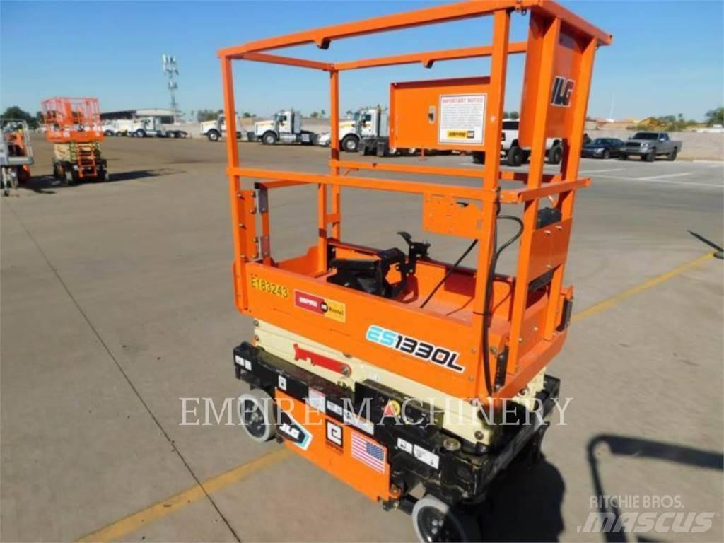 JLG ES1330L Articulated boom lifts