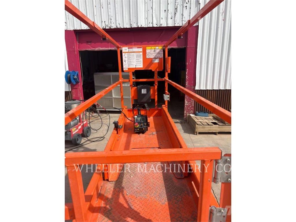 JLG ES2632 Scissor lifts