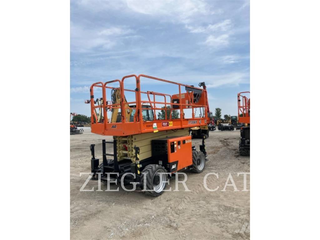 JLG RT3369 Scissor lifts