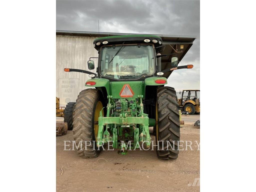 John Deere 7215R Tractors