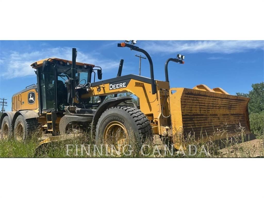 John Deere 772GP Graders