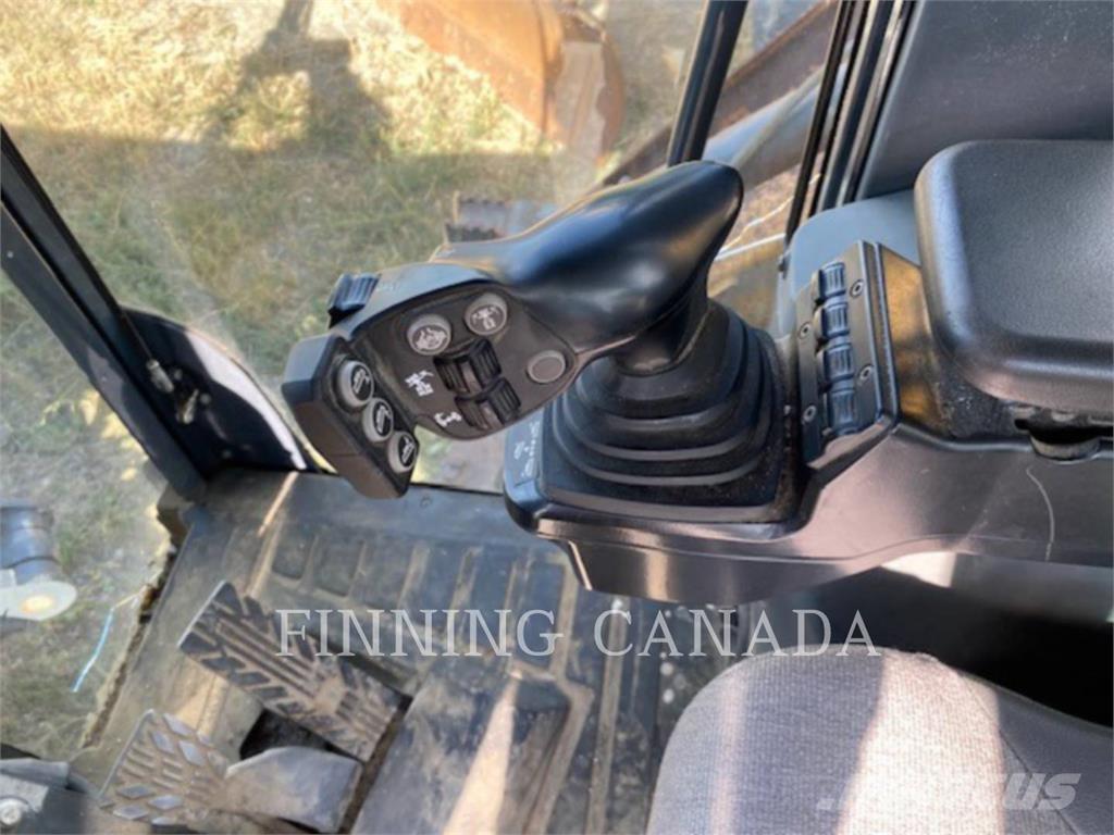 John Deere 870GP Graders